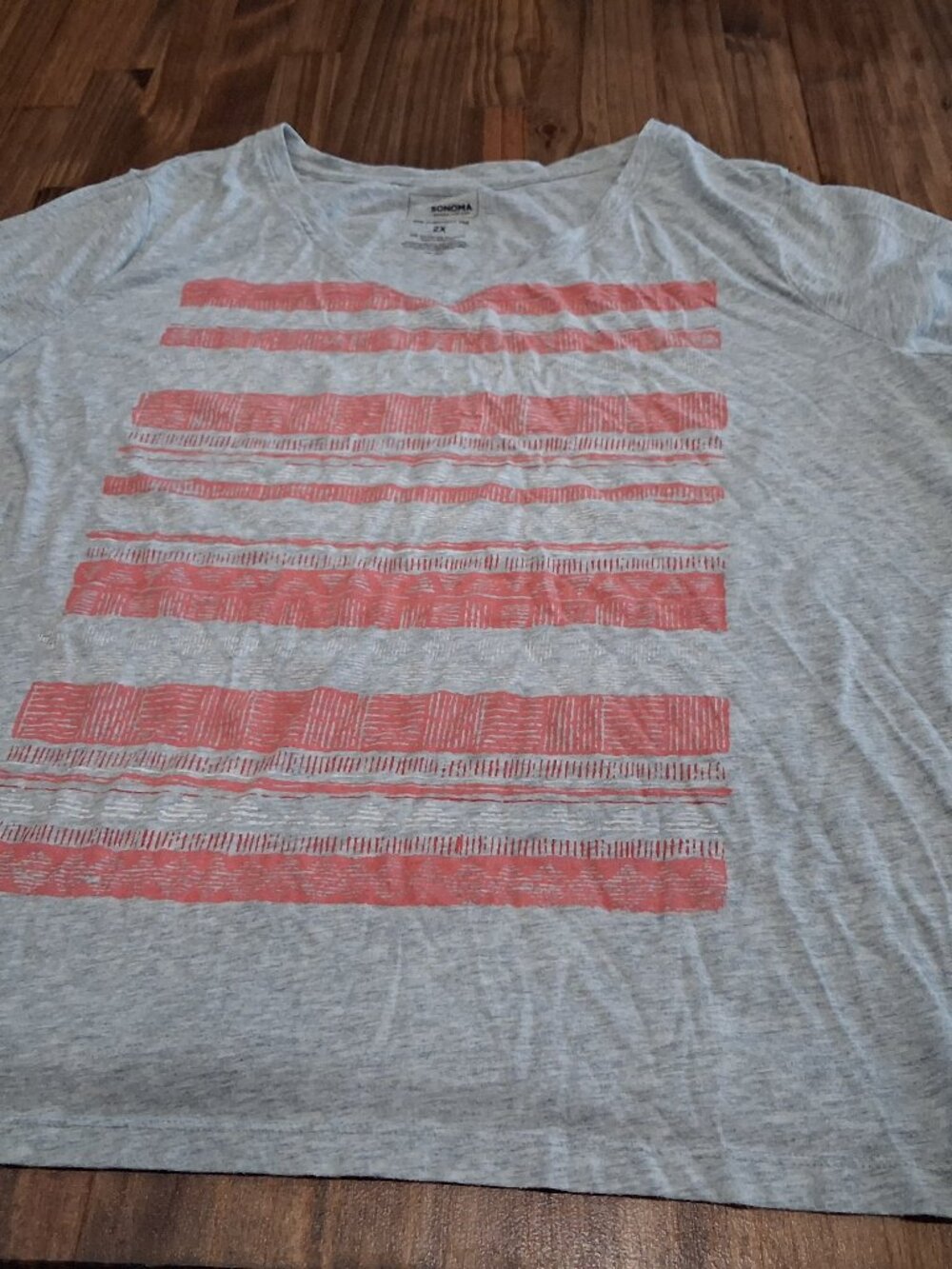 Ladies Sonoma V-neck t-shirt size 2X